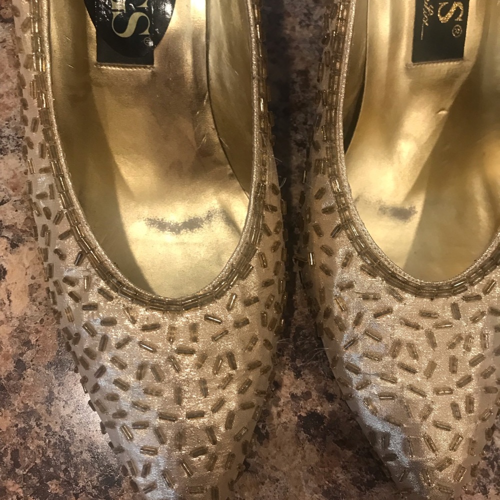 Gold Sequined High Heels - Picture 2 of 7